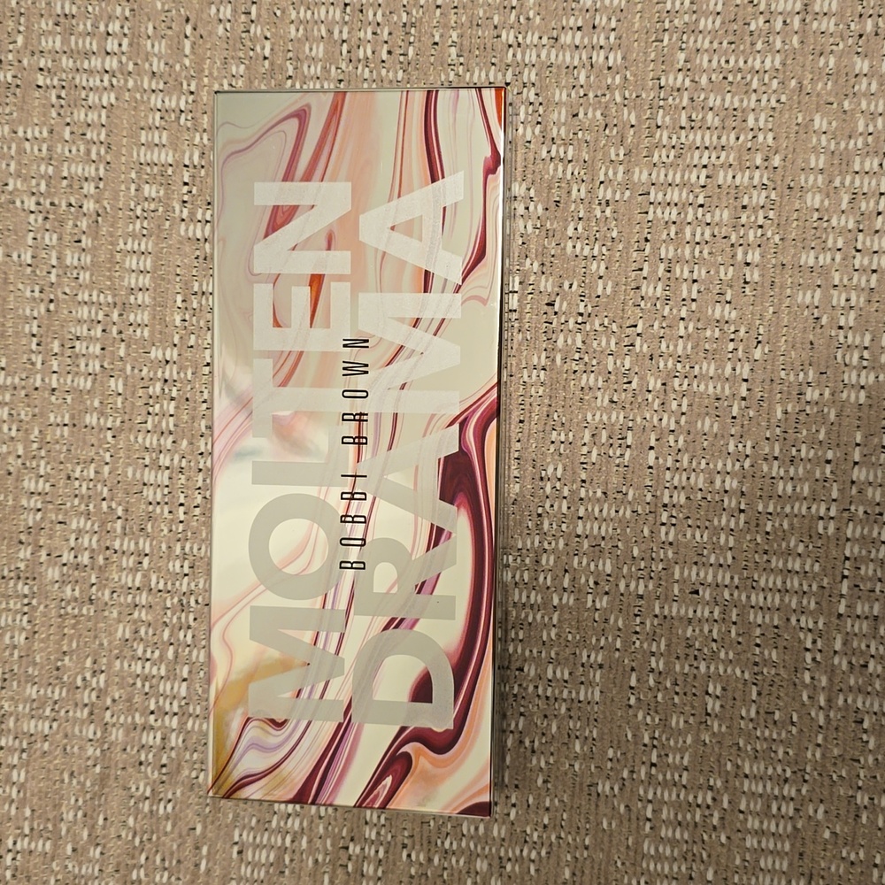 BOBBI BROWN Morten Drama Eyeshadow Palette